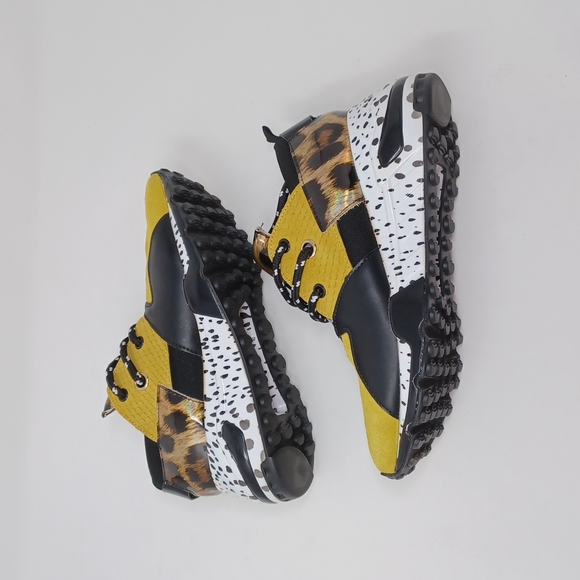 Steve Madden Cliff Lace Up Sneakers - Picture 9 of 9